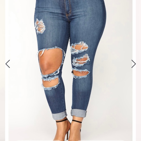 FashionNova beach bum jeans in medium blue wash - Picture 3 of 7